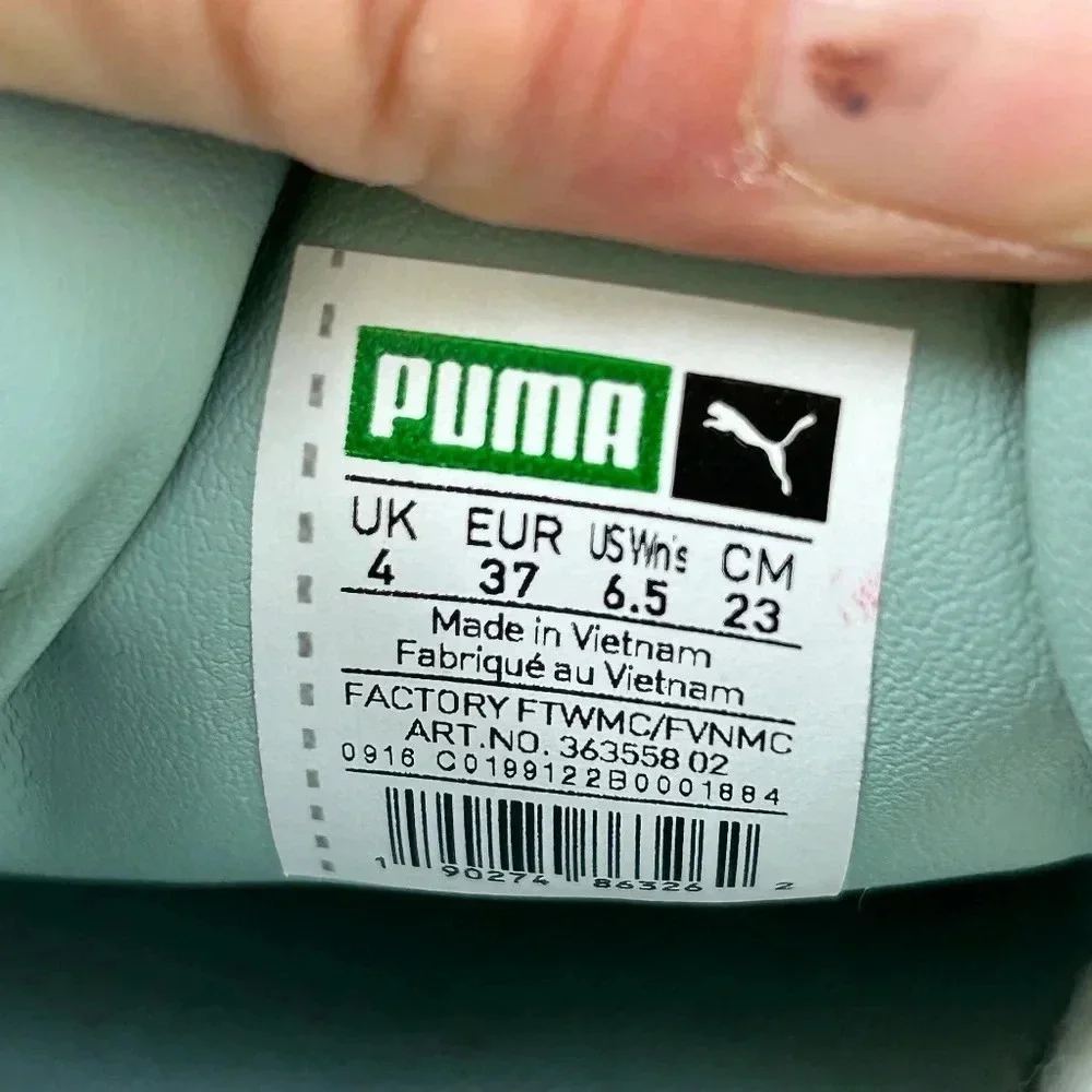 Puma Basket Platform Sneakers Sz 37 EU (6.5 US)